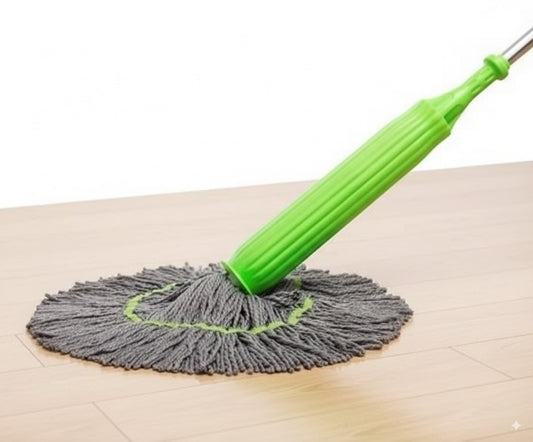 Self-twisting Water Rotating Mop